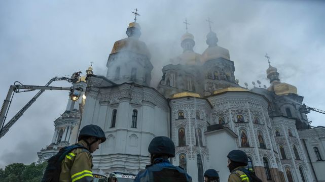 Schemat propagandy Putina – Rosja uderza w Ukrainę a następnie wskazuje winnych