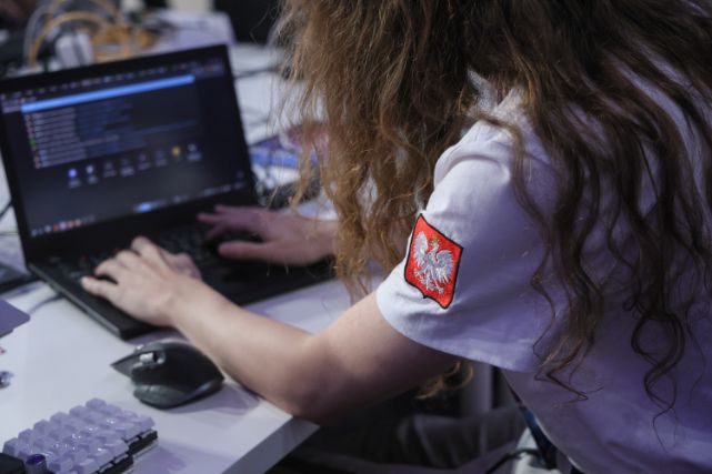 Fałszywe reklamy z celebrytami. Polska wdraża nowe przepisy
