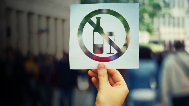 Prohibicja w Warszawie. Od dziś koniec z nocną sprzedażą alkoholi