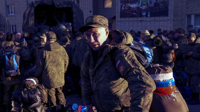 Putin szuka „armatniego mięsa”. Nie tylko w Rosji 