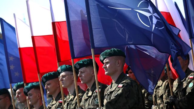 Polak nie obejmuje stanowiska w NATO, bo nas nie stać? MSZ odpowiada 
