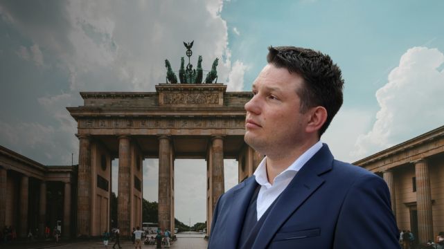 Zabrał Stalina do Berlina. Co ma w głowie Sławomir Mentzen 