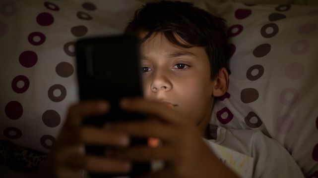 Sieć 764. Gdy dzieci krzywdzą dzieci na rozkaz z czatu. Przełomowy wyrok w Szwecji 