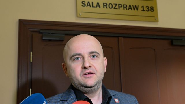 Cudzoziemcy remontują Sejm. Matecki pyta o bezpieczeństwo, Kancelaria odpowiada
