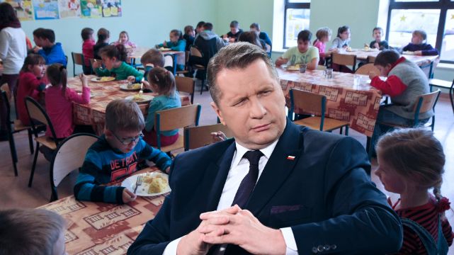 Czarnek straszy dietą planetarną. Za rządów PiS zalecano ją w szkołach 