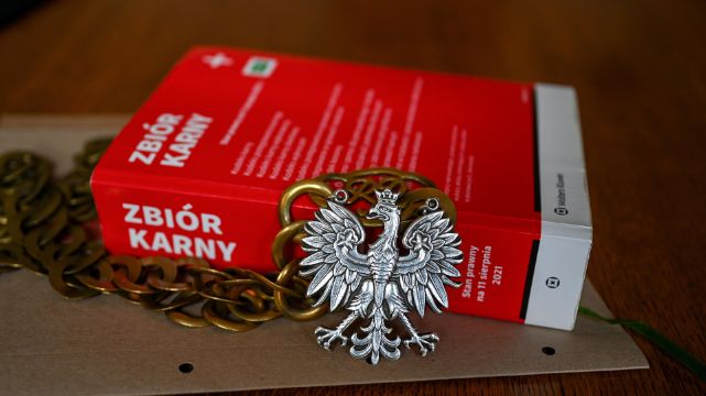 Śmierć nielegalnego imigranta surowiej karana niż Polaka?