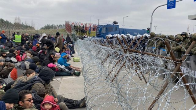 Nie, do Polski nie zmierza fala migrantów 
