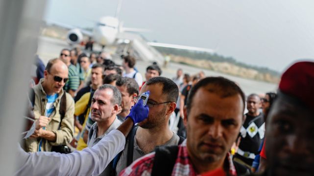 Straszenie dżumą z Rosji. Ten film nie pokazuje kontroli pasażerów z Irkucka